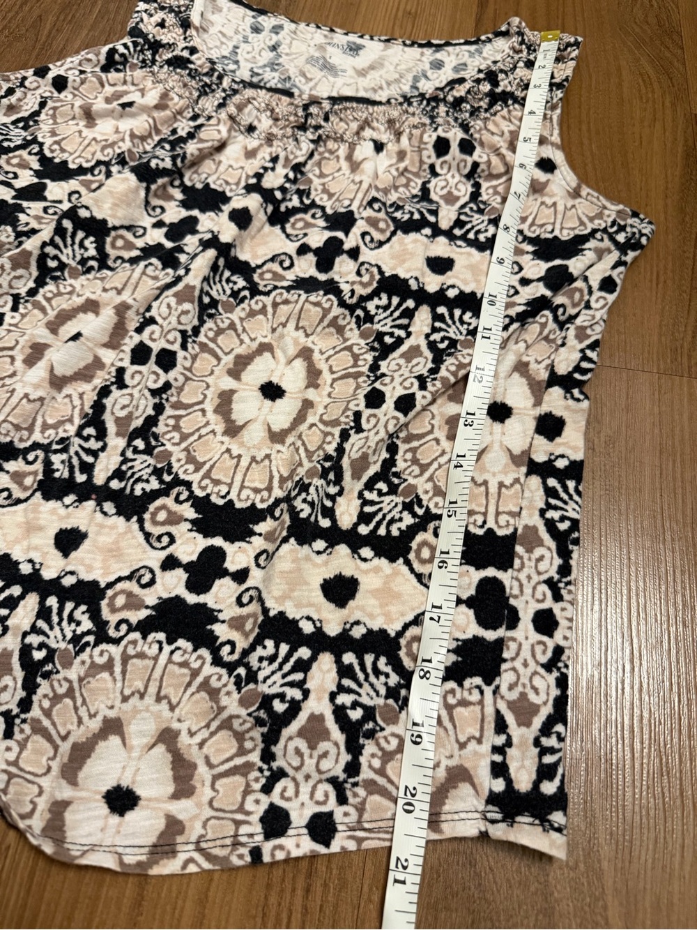 St John’s Bay Sleeveless Patterned Ruffle Neck Tank Top - Picture 7 of 7